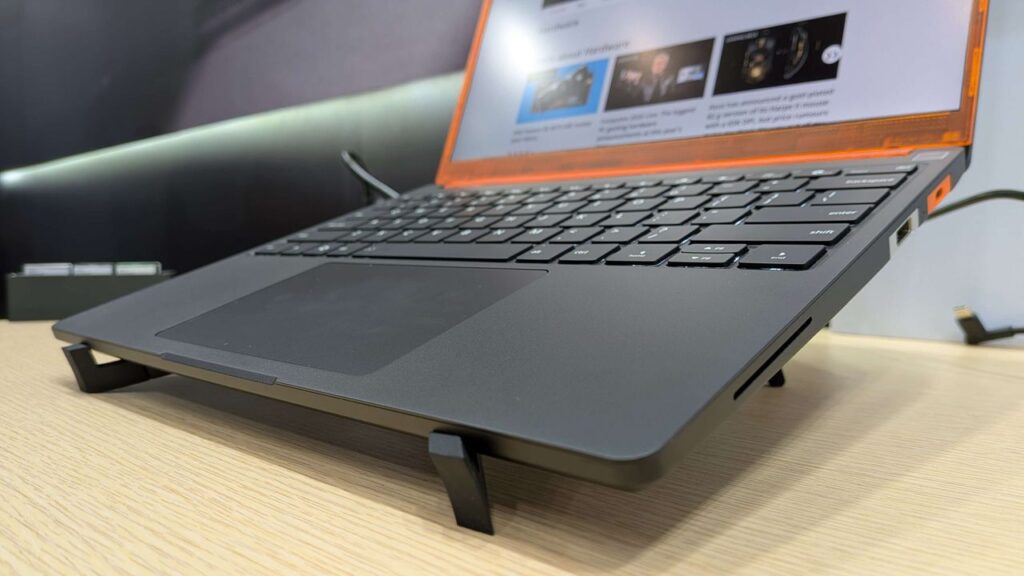Framework MacBook Pro para Linux atrasa lançamento em 1 mês